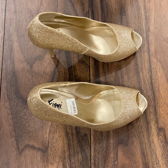 Gold sparkly heels 👠 - Picture 5 of 8